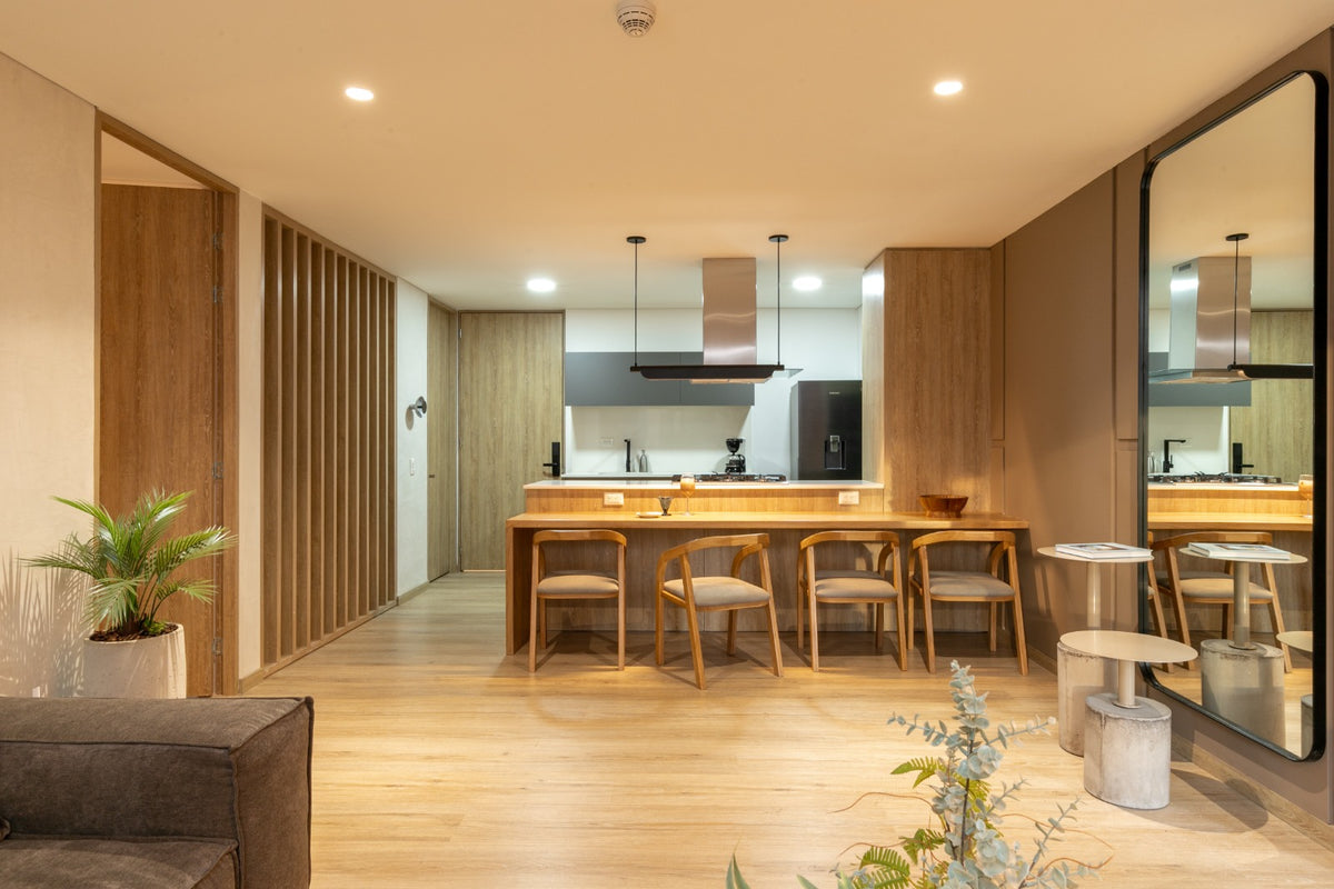 Remodeled Apartment Investment for Short Term Rentals 3 BR