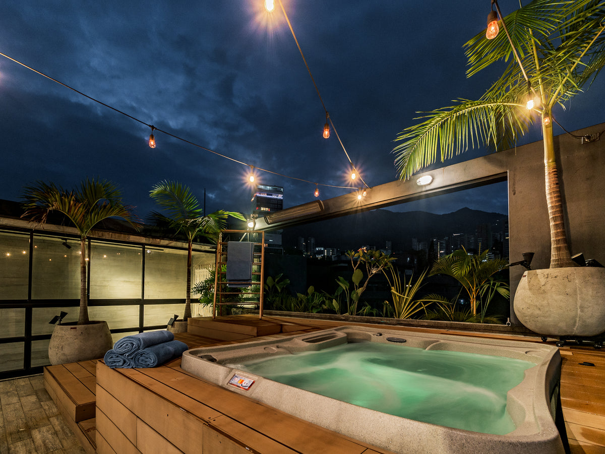 Penthouse de lujo en Provenza con terraza privada y jacuzzi, Medellín