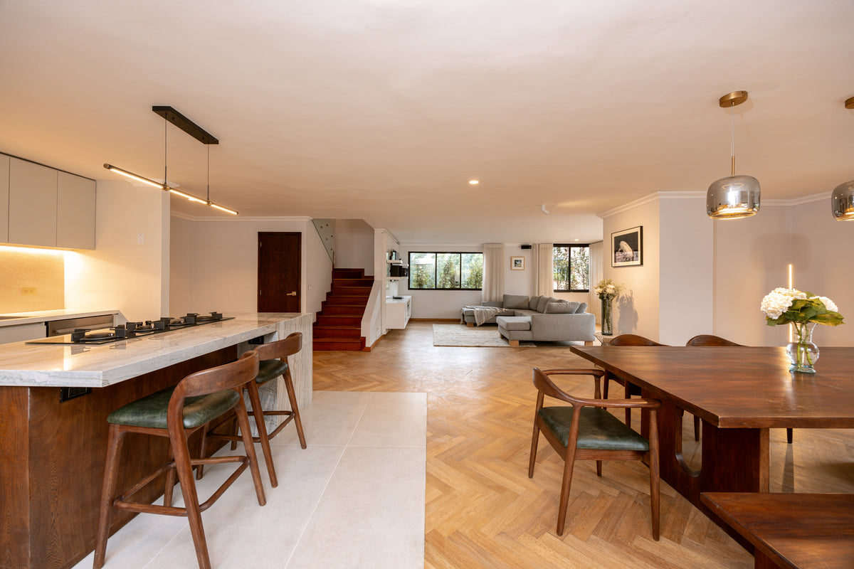 Penthouse Duplex con Rooftop, Jacuzzi & Turco Sector Provenza 3 BR