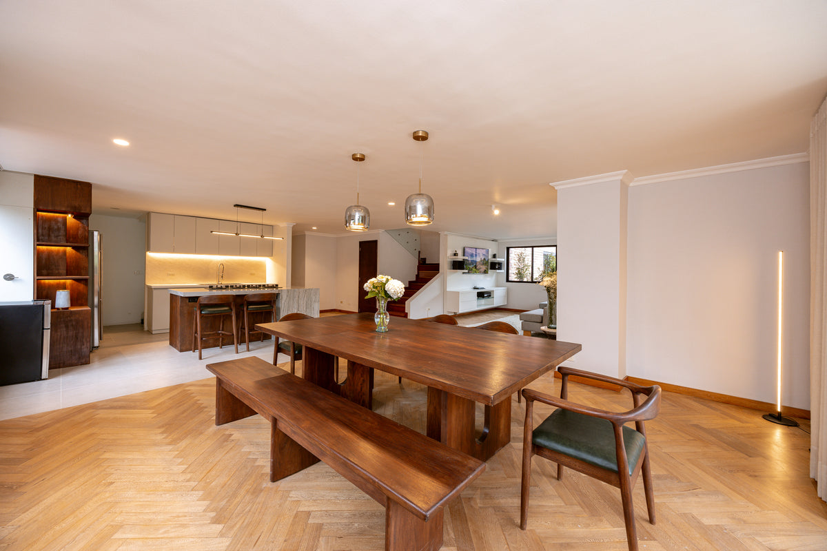 Penthouse Duplex con Rooftop, Jacuzzi & Turco Sector Provenza 3 BR