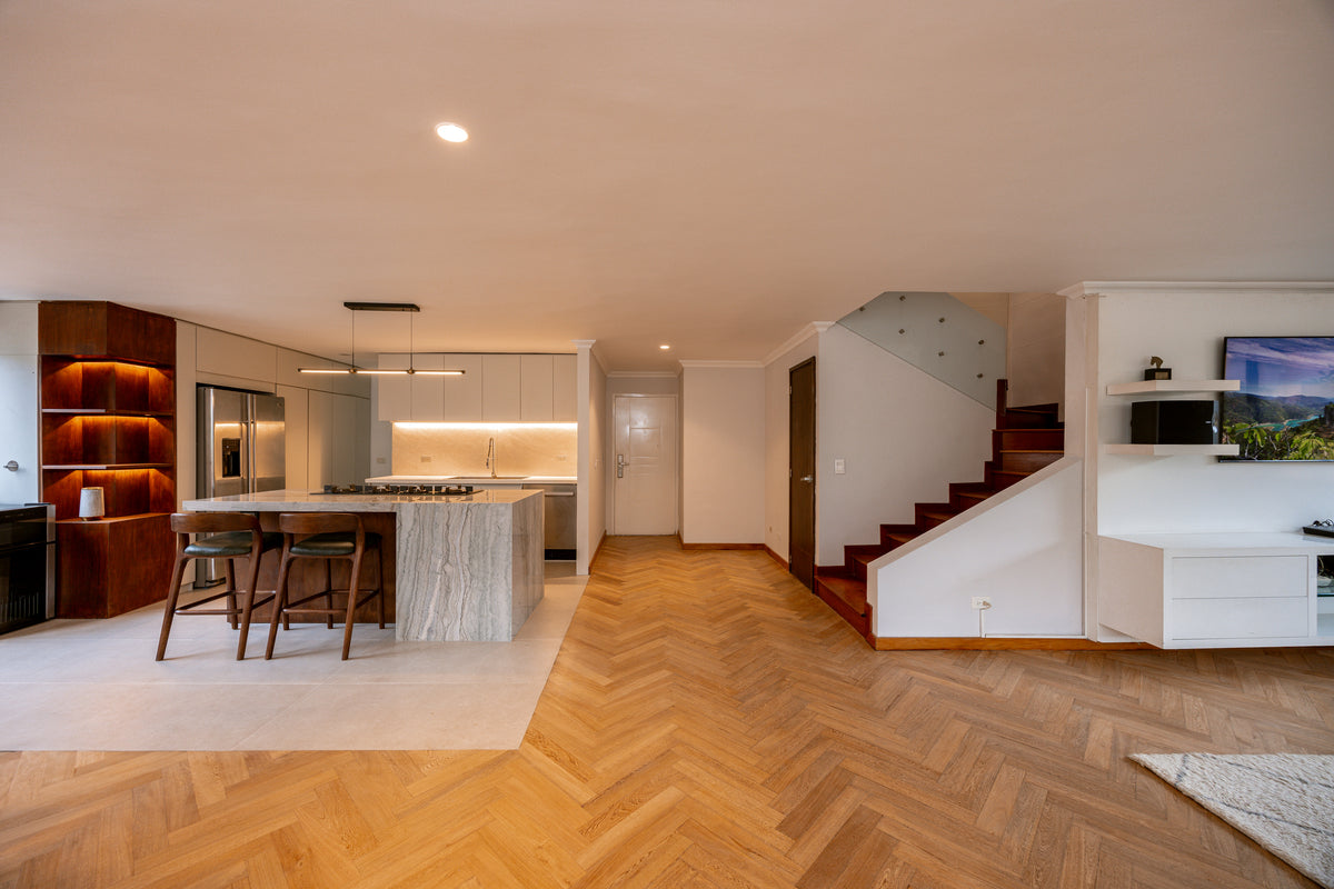 Penthouse Duplex con Rooftop, Jacuzzi & Turco Sector Provenza 3 BR