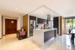 Apartamento remodelado de 226 m² con 2 balcones en Las Lomas, El Poblado