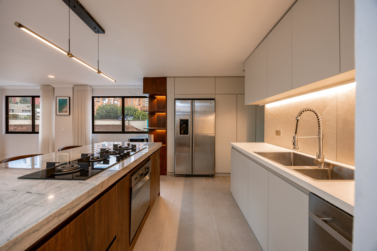 Penthouse Duplex con Rooftop, Jacuzzi & Turco Sector Provenza 3 BR