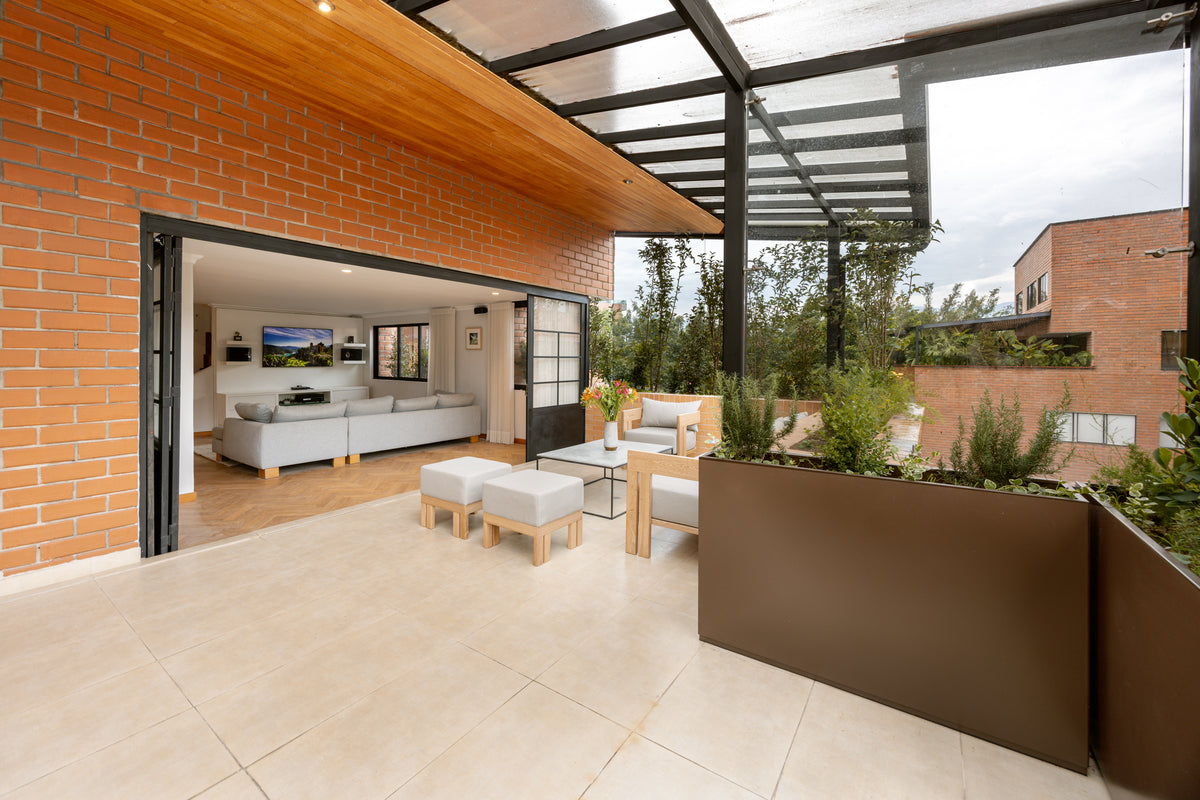 Penthouse Duplex con Rooftop, Jacuzzi & Turco Sector Provenza 3 BR