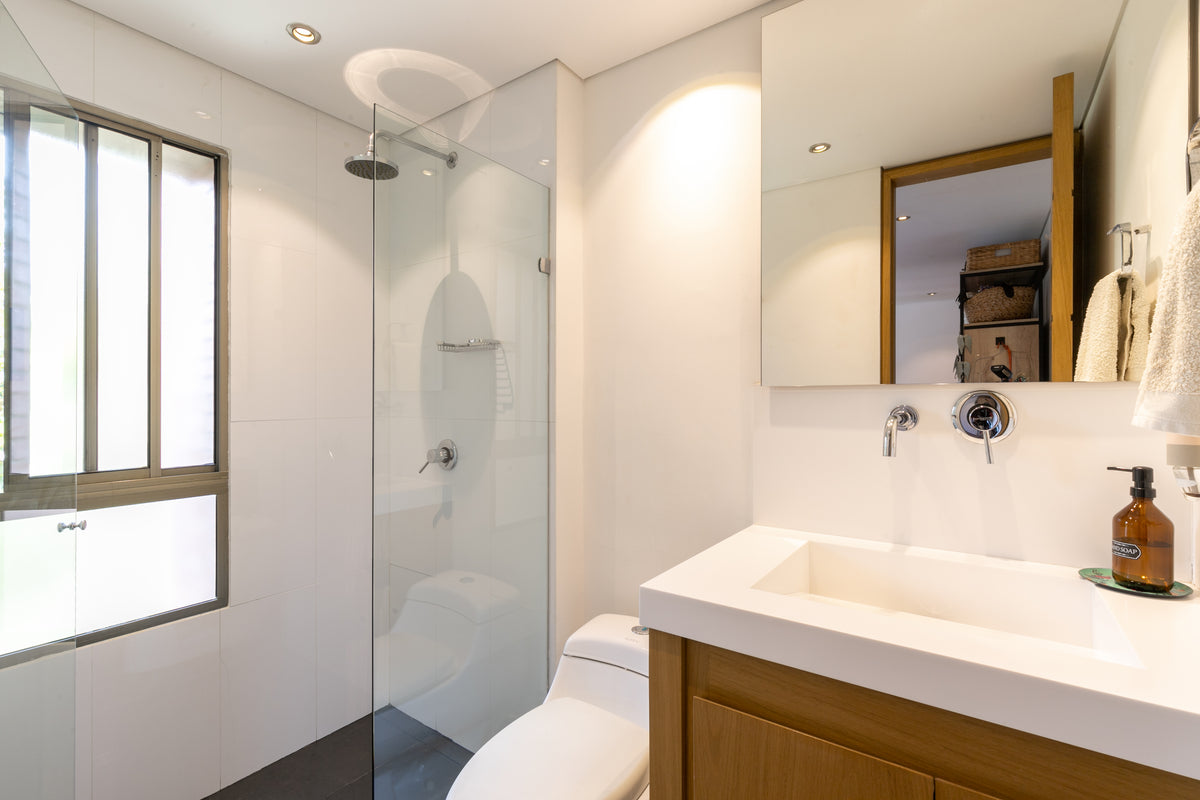 Apartamento remodelado de 226 m² con 2 balcones en Las Lomas, El Poblado