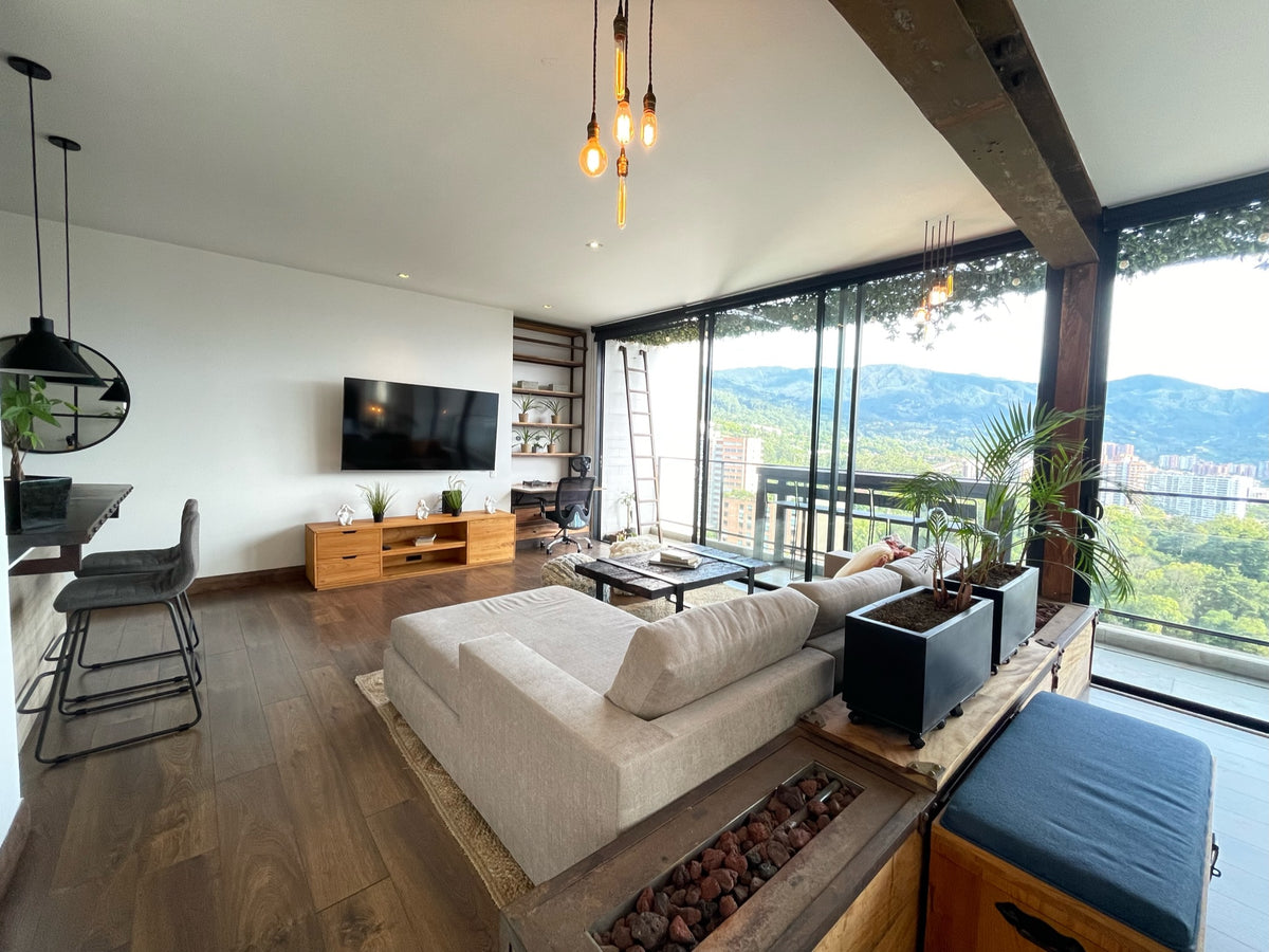 Loft El Poblado San Lucas con vista panorámica 1 BR