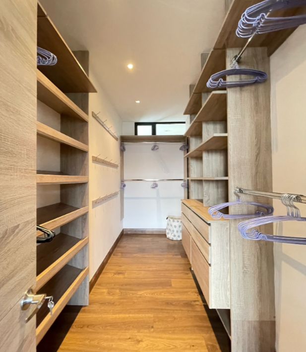 Loft El Poblado San Lucas con vista panorámica 1 BR
