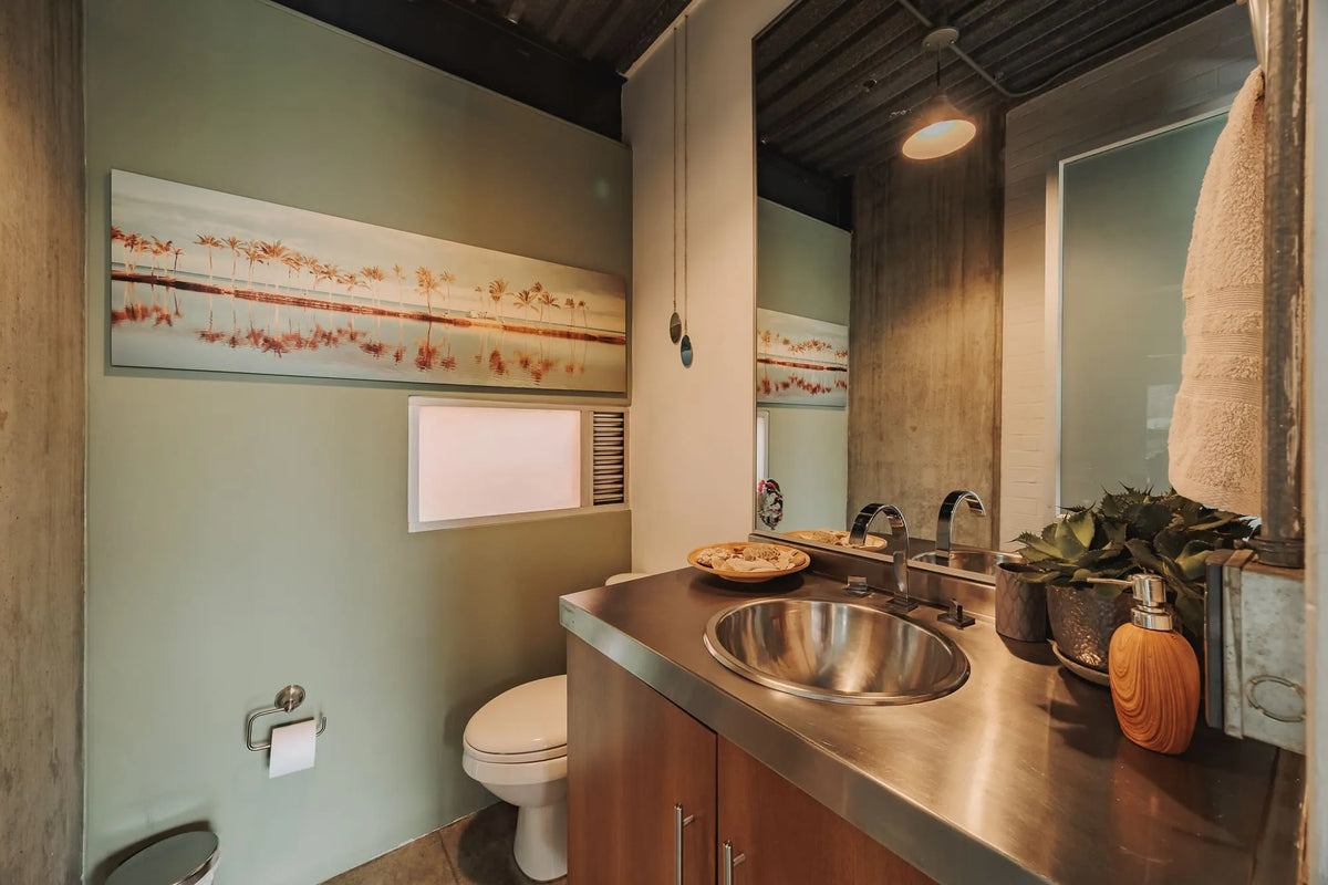 Apartamento tipo loft en El Poblado para renta mensualIdeal para pareja o profesional, totalmente amoblado y con diseño moderno.